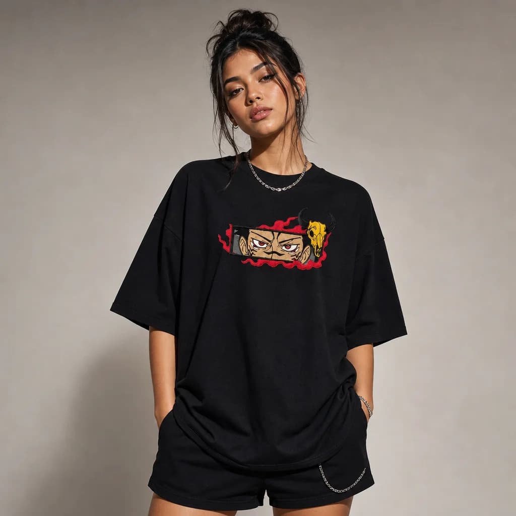 Bull Skull Eyes Embroidered Patch Oversized T-Shirt – Black
